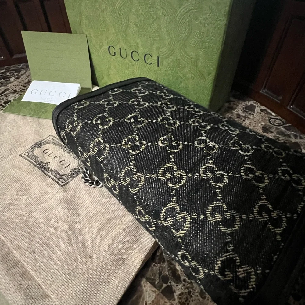 100% Authentic Gucci Handbag - Picture 5 of 9